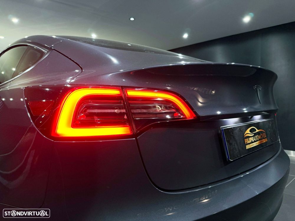 Tesla Model 3 Standard Range Plus RWD - 14