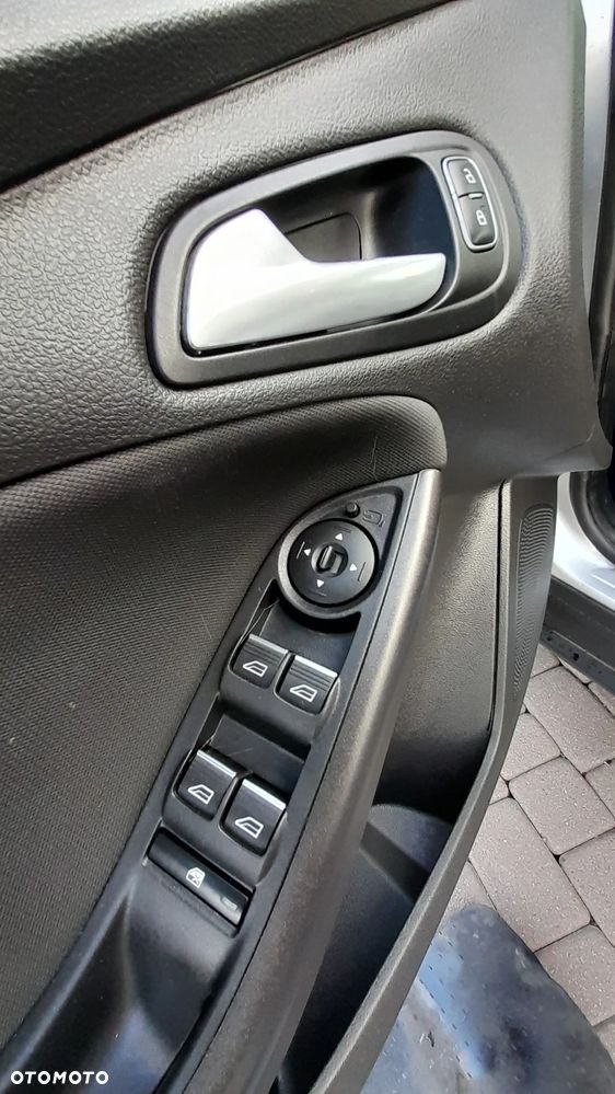 Ford Focus - 25