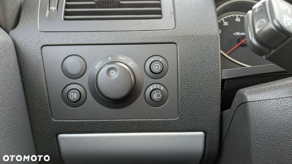 Opel Zafira - 28