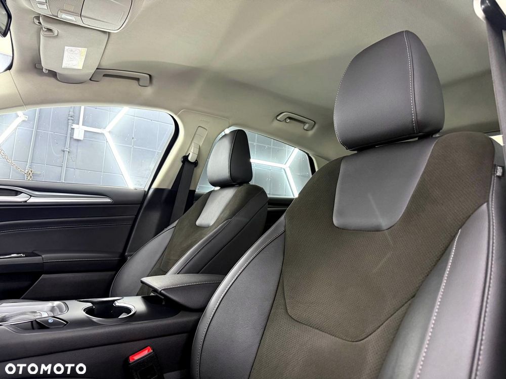 Ford Mondeo 2.0 TDCi Titanium 4WD PowerShift - 23