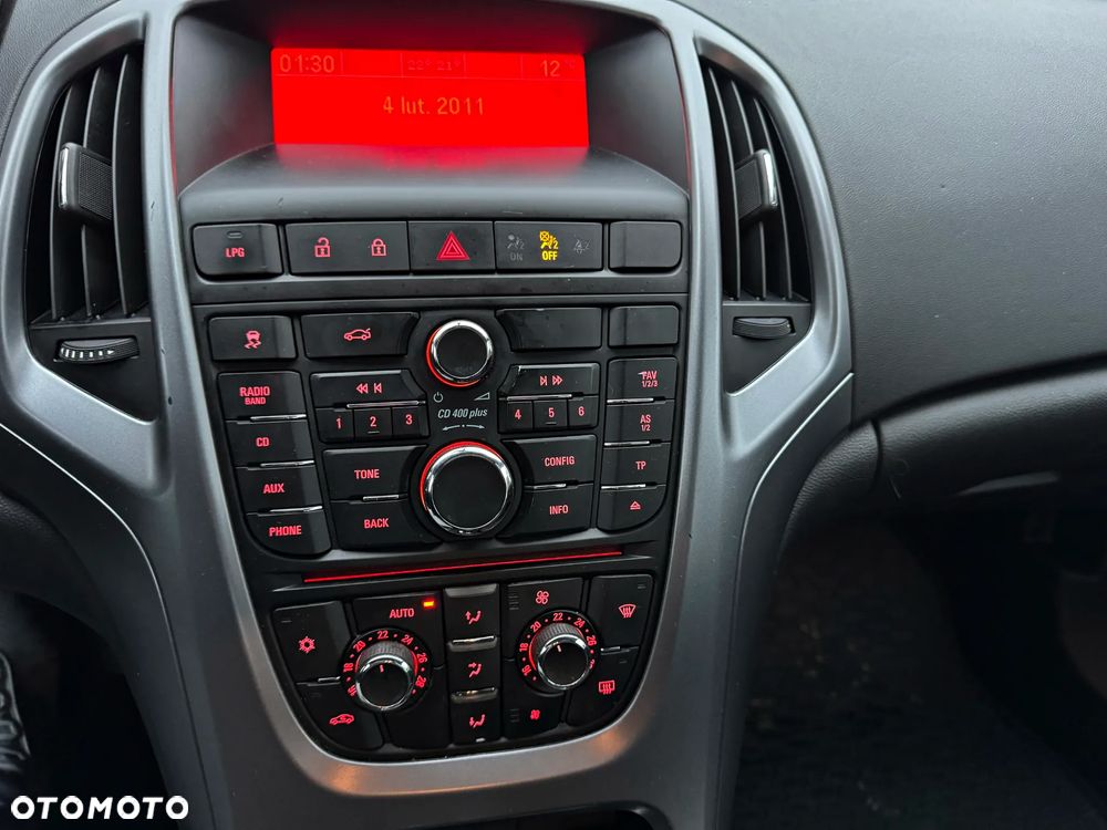 Opel Astra 1.4 T Business - 8