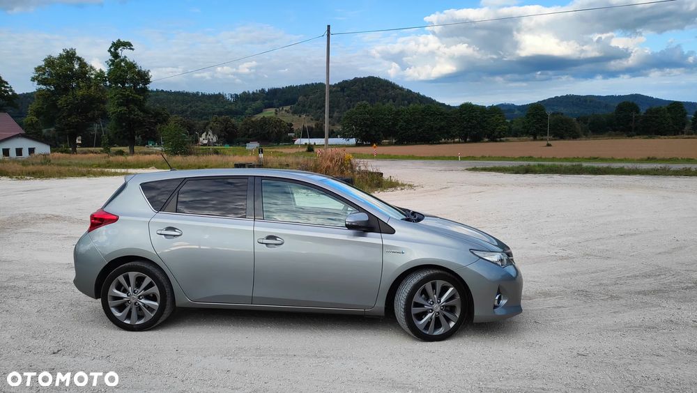 Toyota Auris - 1