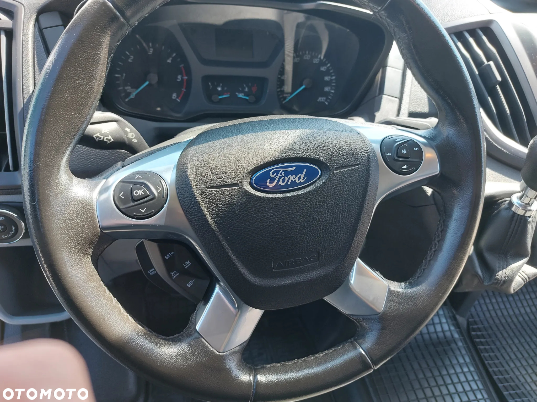 Ford Transit - 17