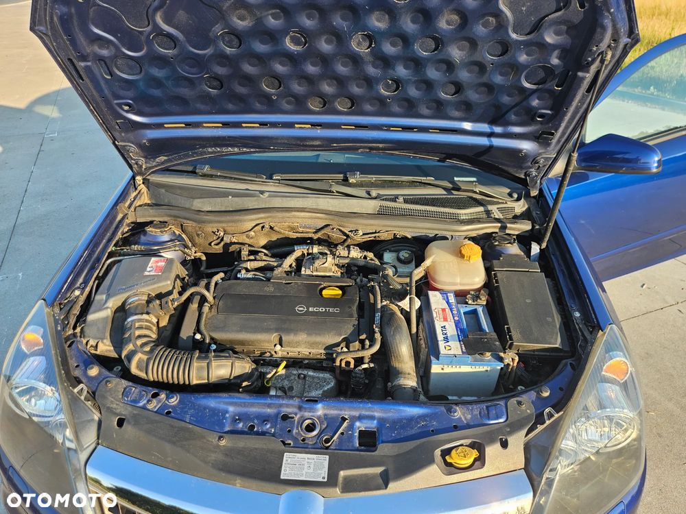 Opel Astra 1.6 T Sport - 33