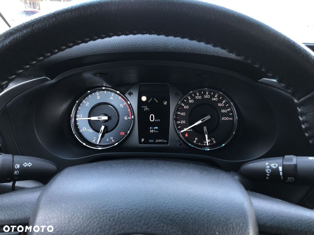 Toyota Hilux 2.8 D-4D mHEV Double Cab Executive 4x4 - 14