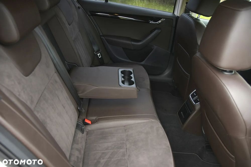 Skoda Octavia 2.0 TDI 4x4 DSG L&K - 20