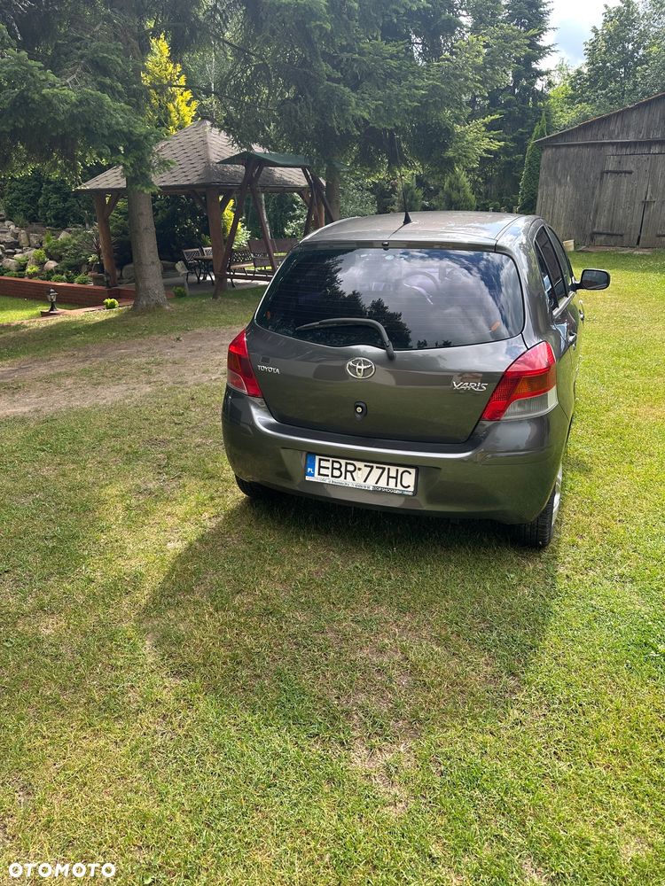 Toyota Yaris 1.0 Terra - 4