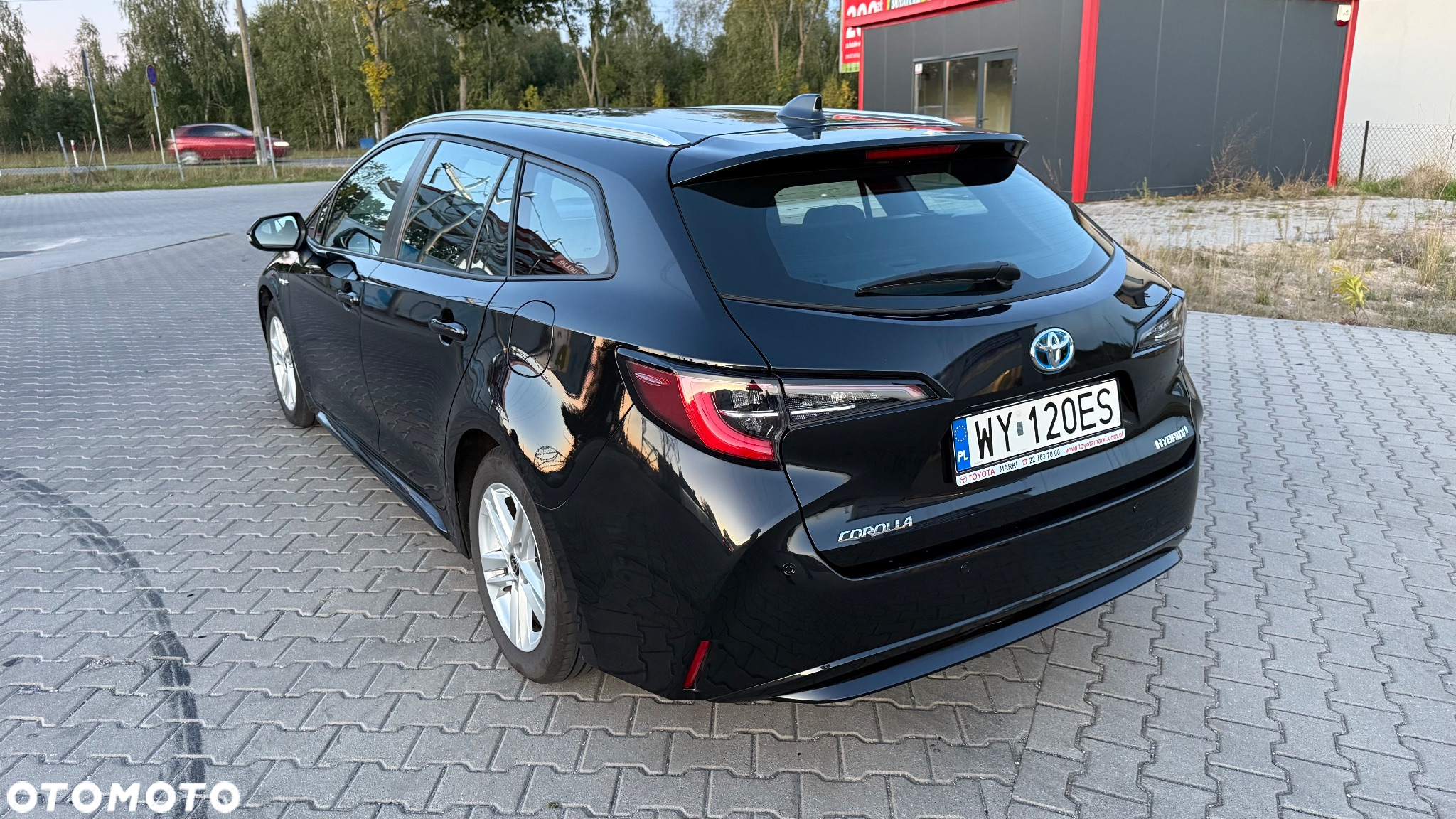 Toyota Corolla 1.8 Hybrid Active - 9