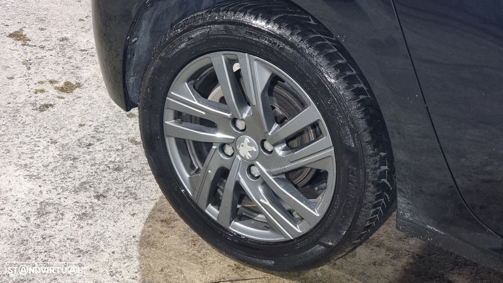 Peugeot 208 1.5 BlueHDi Active Pack - 26