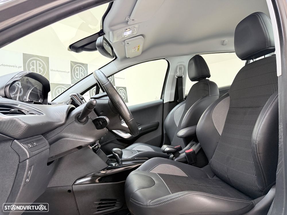 Peugeot 2008 PureTech 110 Stop&Start EAT6 Allure - 6