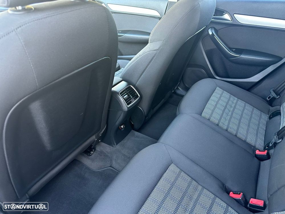 Audi Q3 2.0 TDI quattro Sport S tronic - 20