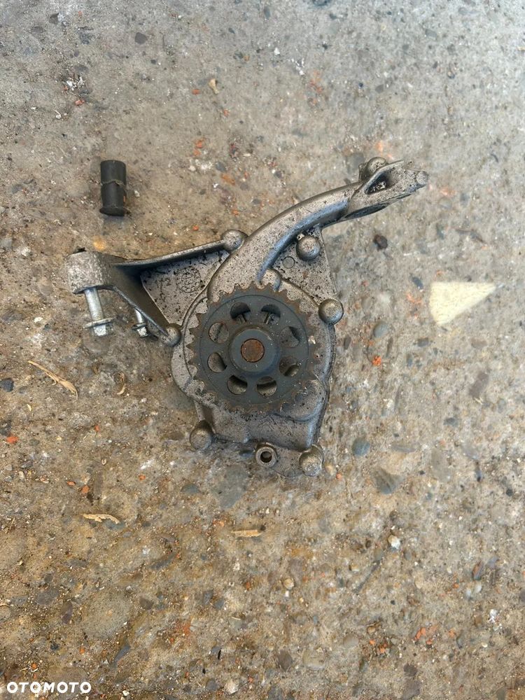 POMPA OLEJU CITROEN PEUGEOT 1.2 VTI 9673506480 - 3