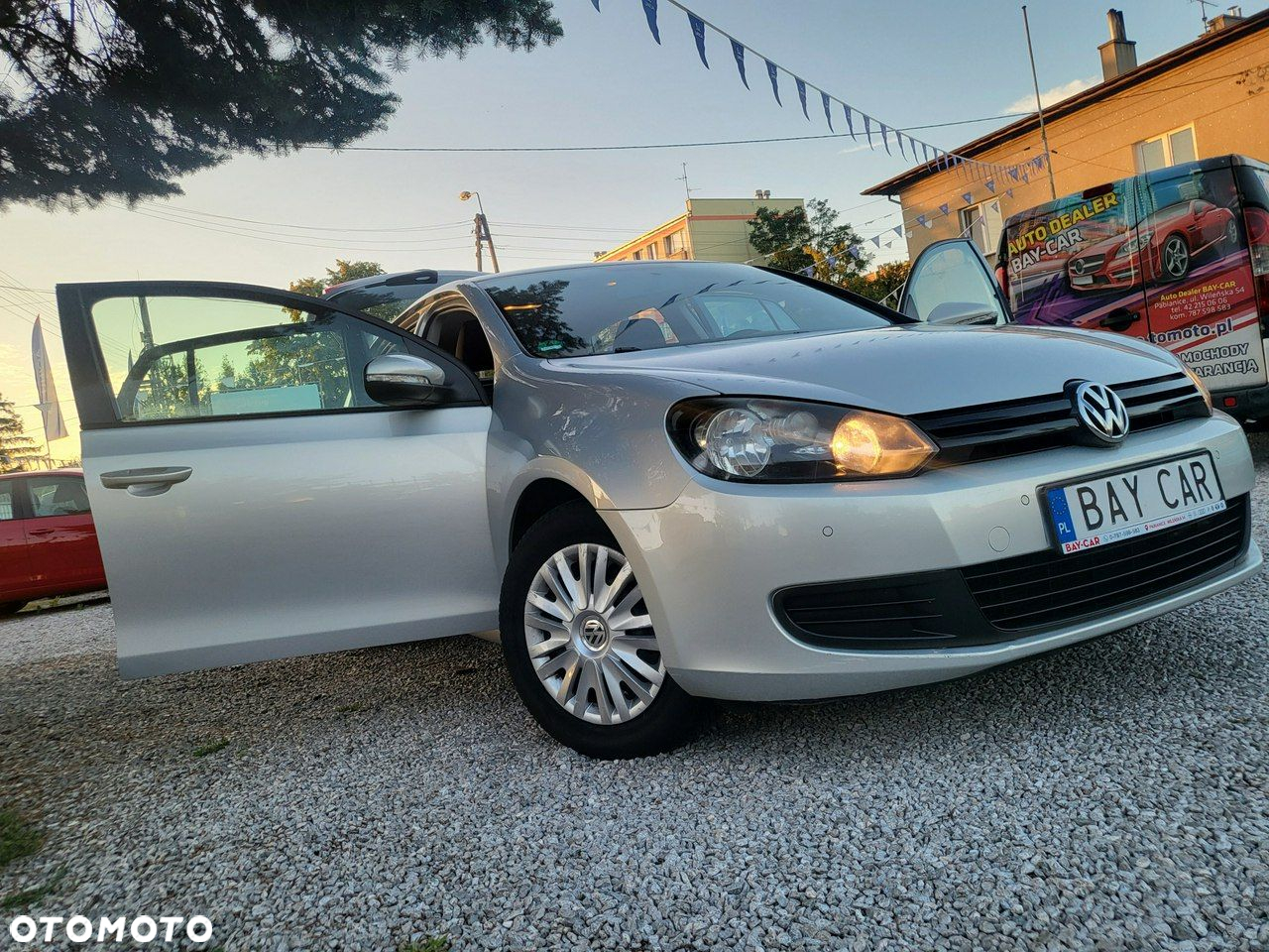 Volkswagen Golf - 2