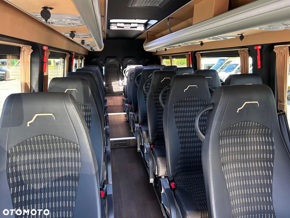 Mercedes-Benz Sprinter 519 - 15