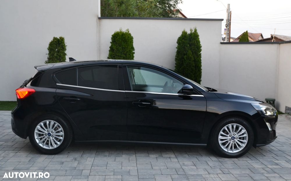 Ford Focus 1.0 EcoBoost MHEV Titanium X - 23