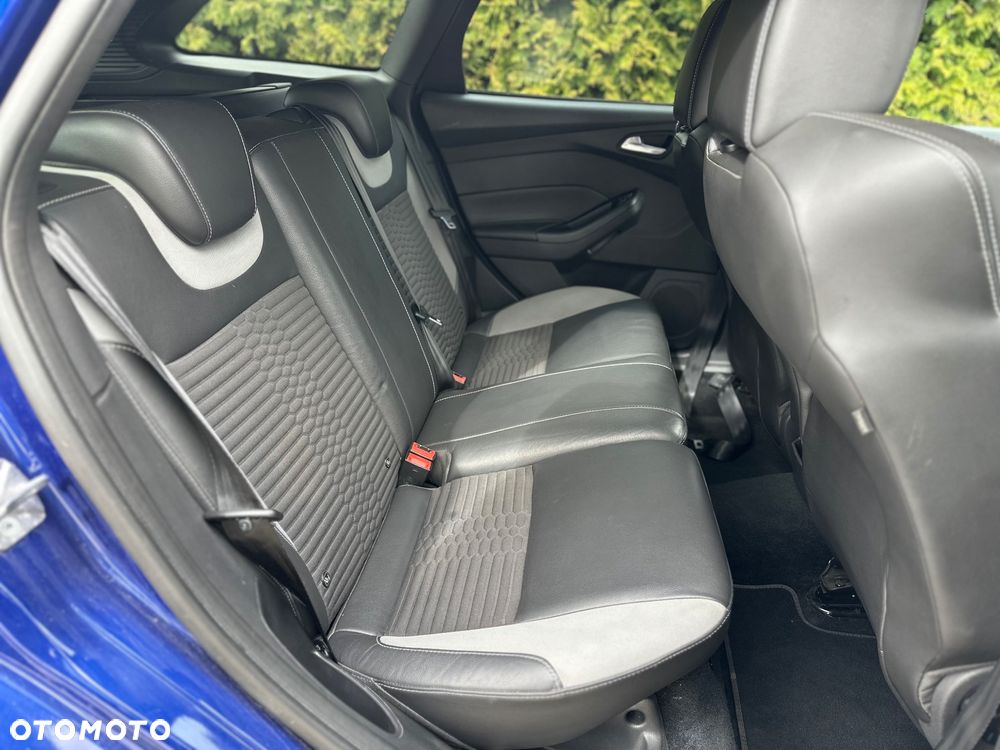 Ford Focus 2.0 EcoBoost ST mit Leder-Sport-Paket - 34