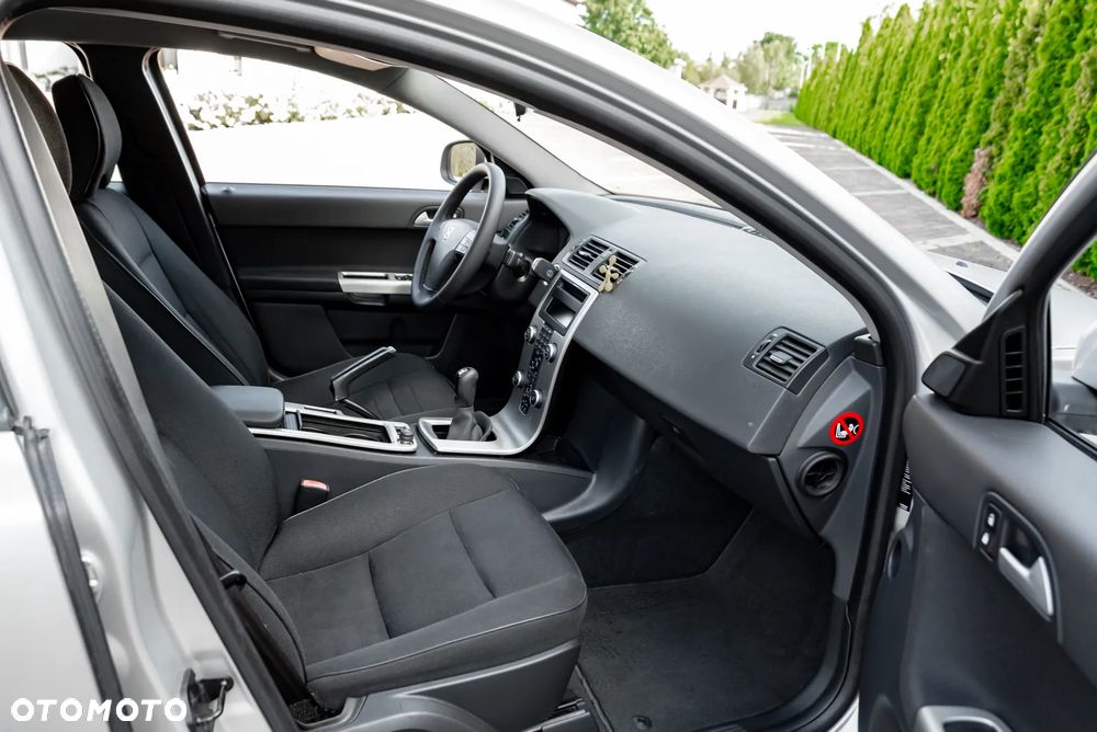 Volvo S40 1.6D DPF DRIVe Momentum - 23