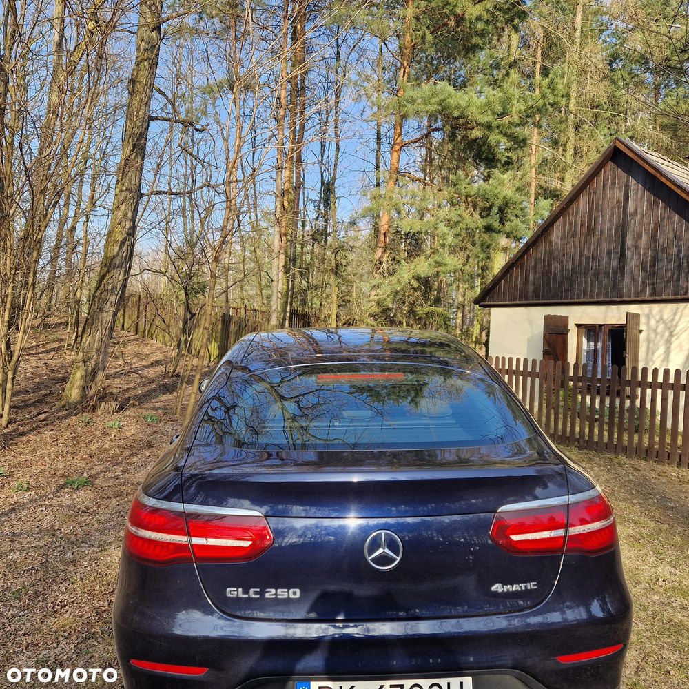 Mercedes-Benz GLC - 4