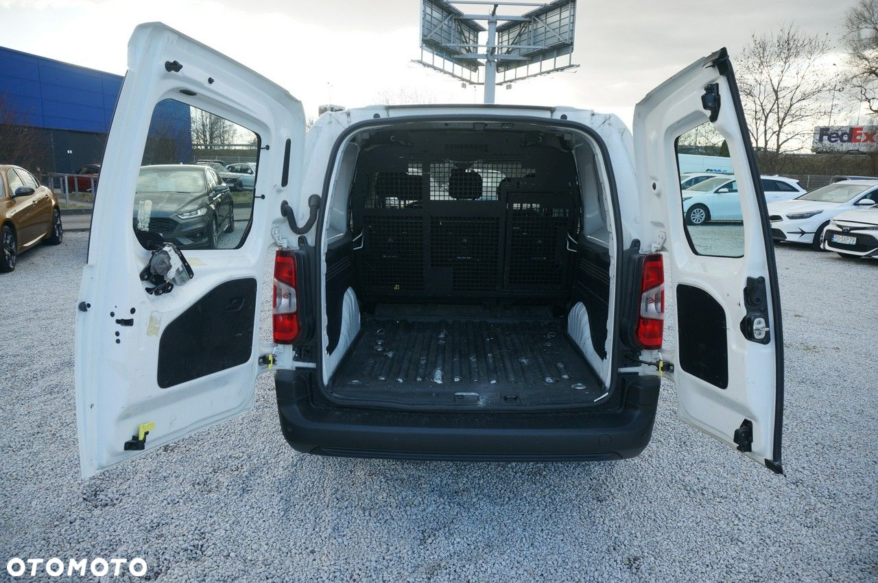 Opel Combo Cargo XL 1.5 CDTI 2,4t (bryg.) - 35