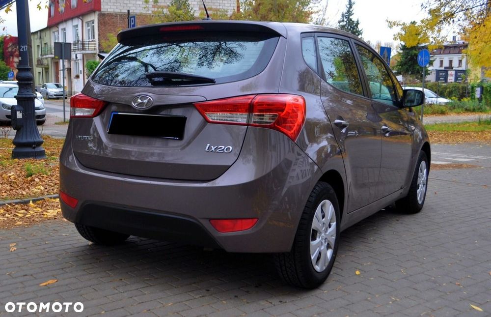 Hyundai ix20 - 3