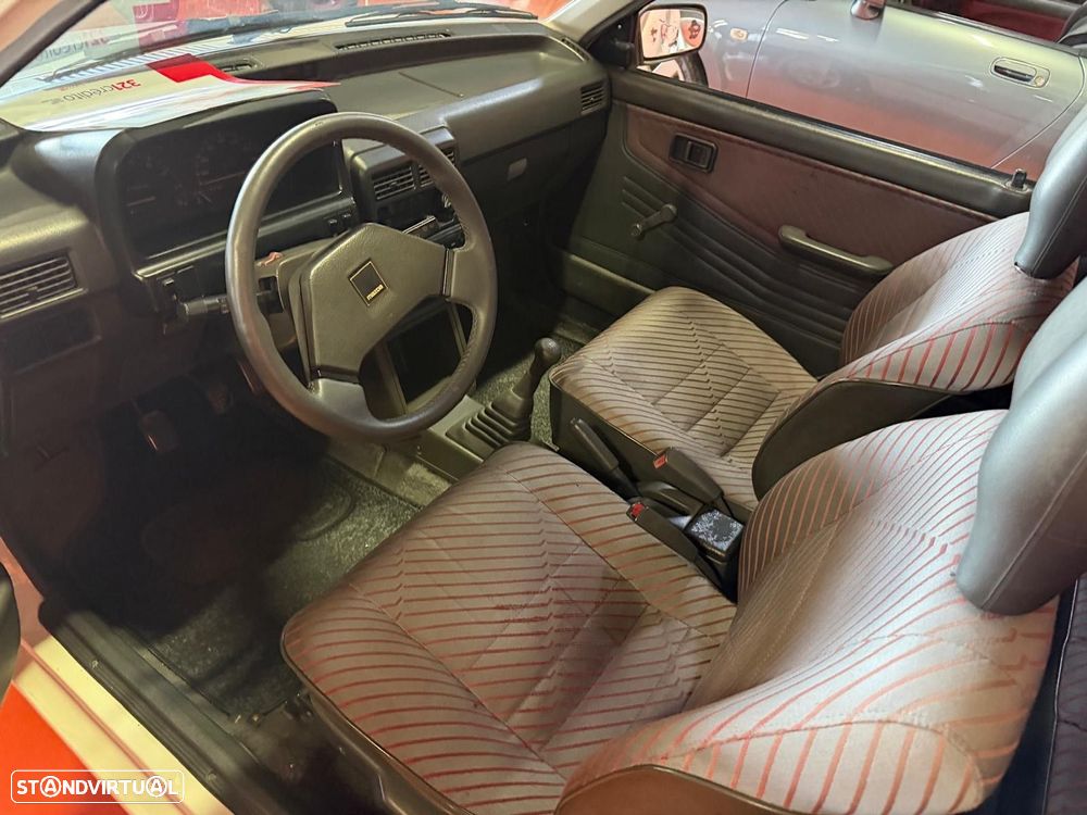 Mazda 121 1.1 Canvas Top - 10