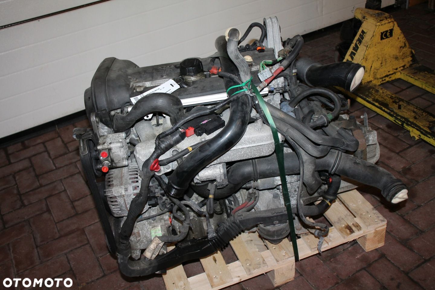 VOLVO V70 S60 S80 XC70 XC90 SILNIK 2.5T B5254T2 - 1