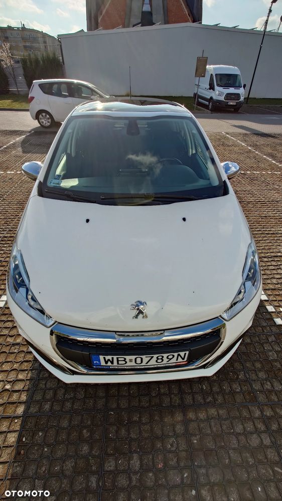 Peugeot 208 1.2 PureTech Allure - 4