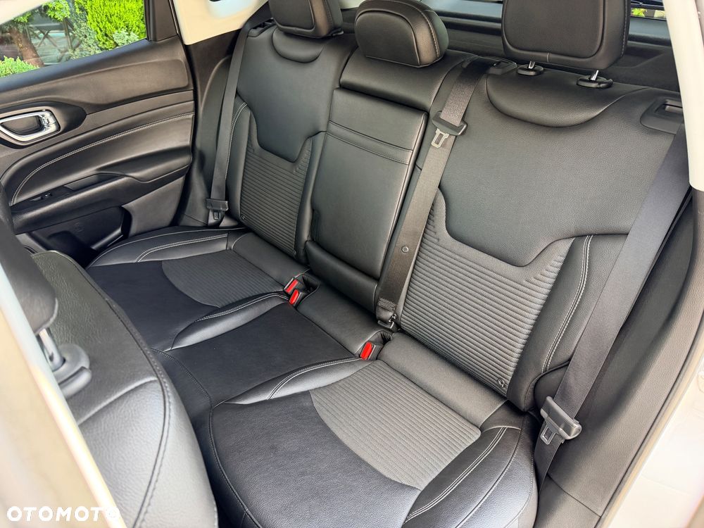 Jeep Compass 1.5 T4 mHEV Limited FWD S&S DCT - 35