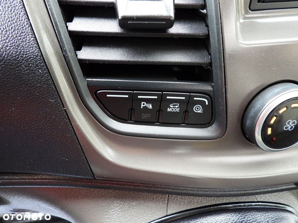 Ford TRANSIT BUS 9 MIEJSC TEMPOMAT LEDY KLIMATYZACJA  130KM - 32