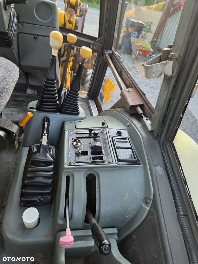 JCB 3CX - 17