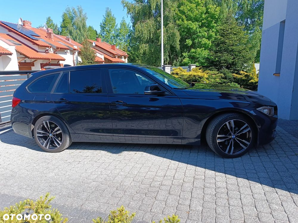 BMW Seria 3 318d Touring Sport Line - 6