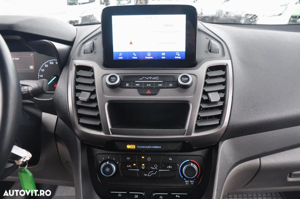 Ford Transit Connect - 16