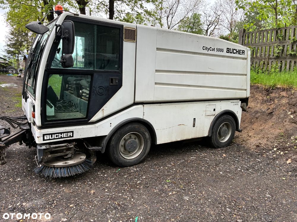 Inny Bucher CityCat 5000 - 3