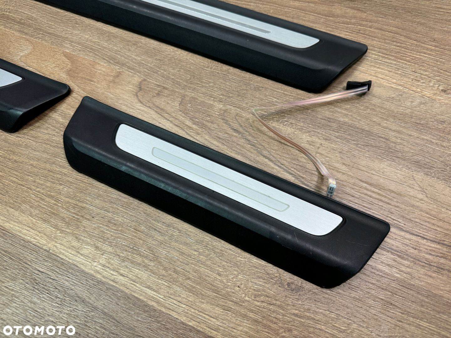 LISTWY PROGOWE LED AUDI Q7 4M S-LINE PODŚWIETLANE 4M0947405B 4M0947406B - 7