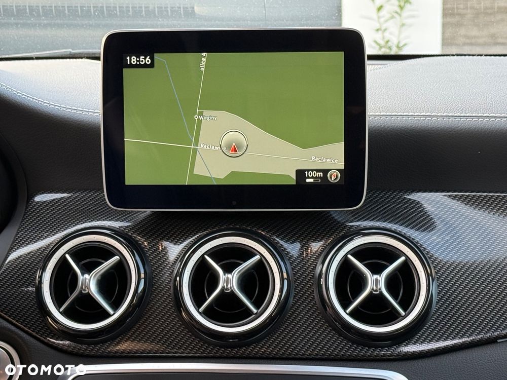 Mercedes-Benz GLA 200 7G-DCT Peak Edition - 20