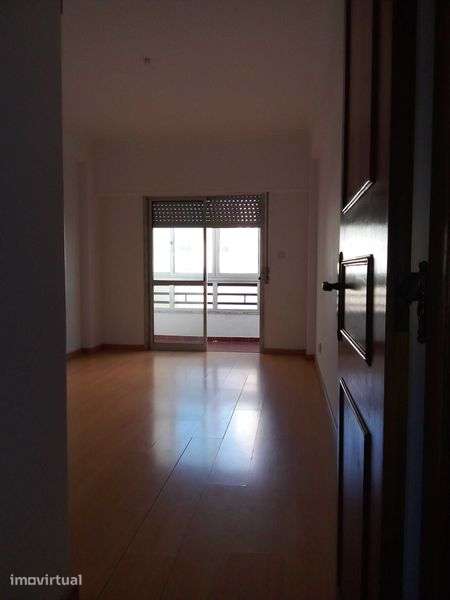 Excelente  Apartamento Agualva T1 mais 1 - Grande imagem: 5/11