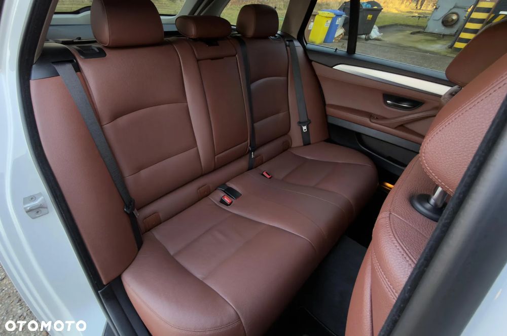 BMW Seria 5 520d xDrive Luxury Line - 22