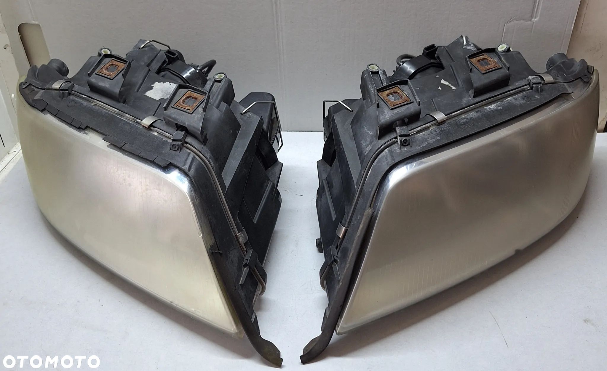 KPL.LAMP PRZEDNICH -LEWA I PRAWA XENON-AUDI A6/ C5/ EUROPA - 1