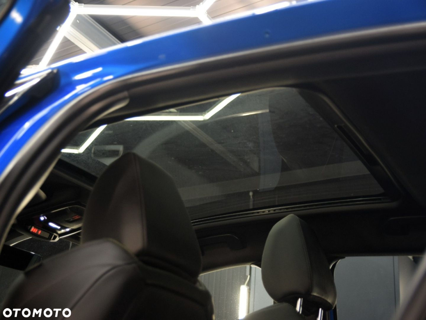 Peugeot 208 - 24