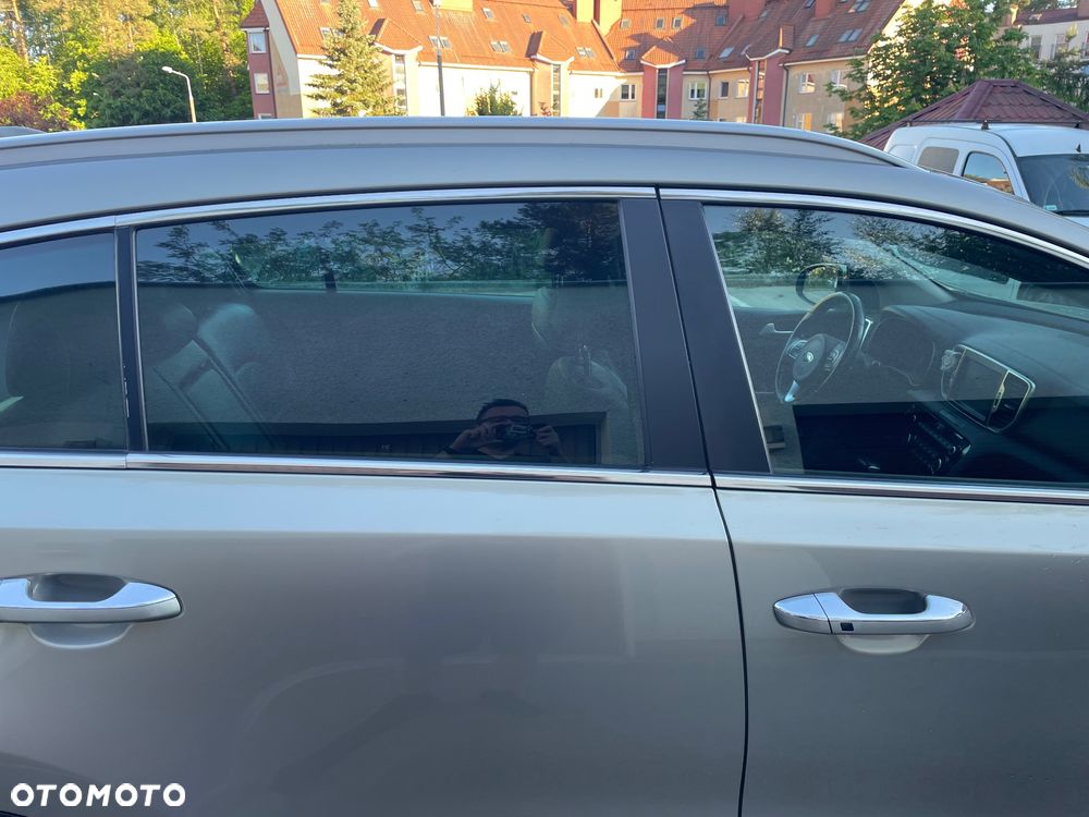 Kia Sportage 1.6 T-GDI Business Line 4WD DCT - 5