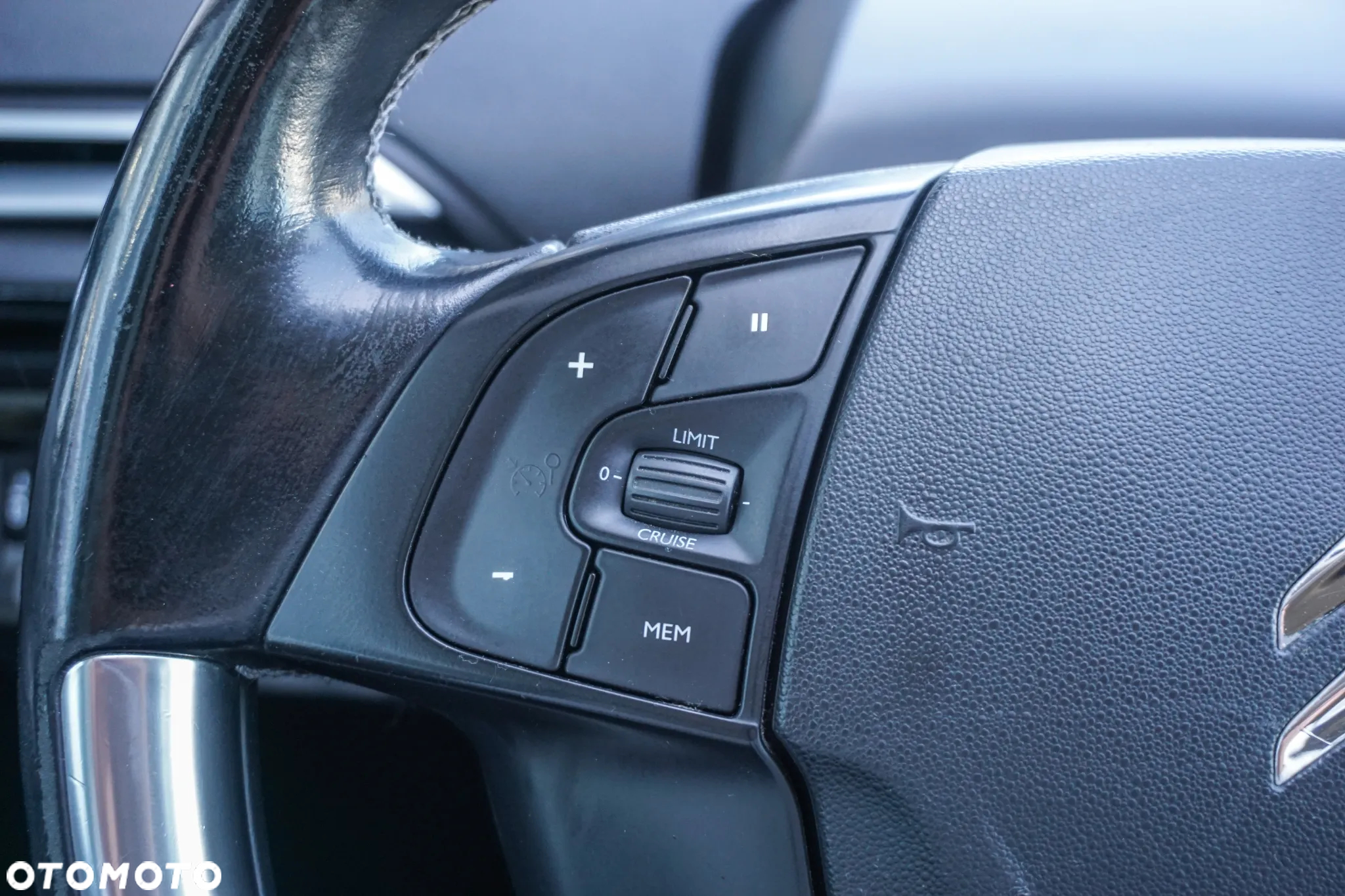 Citroën C4 HDi 150 Exclusive - 24