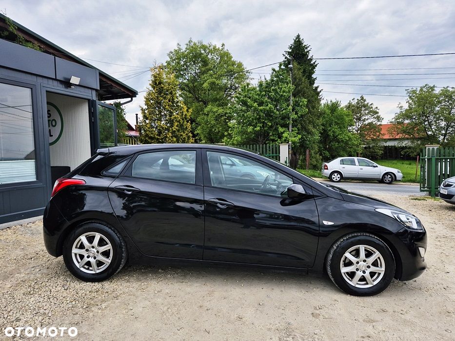 Hyundai i30 1.4 Advantage - 11