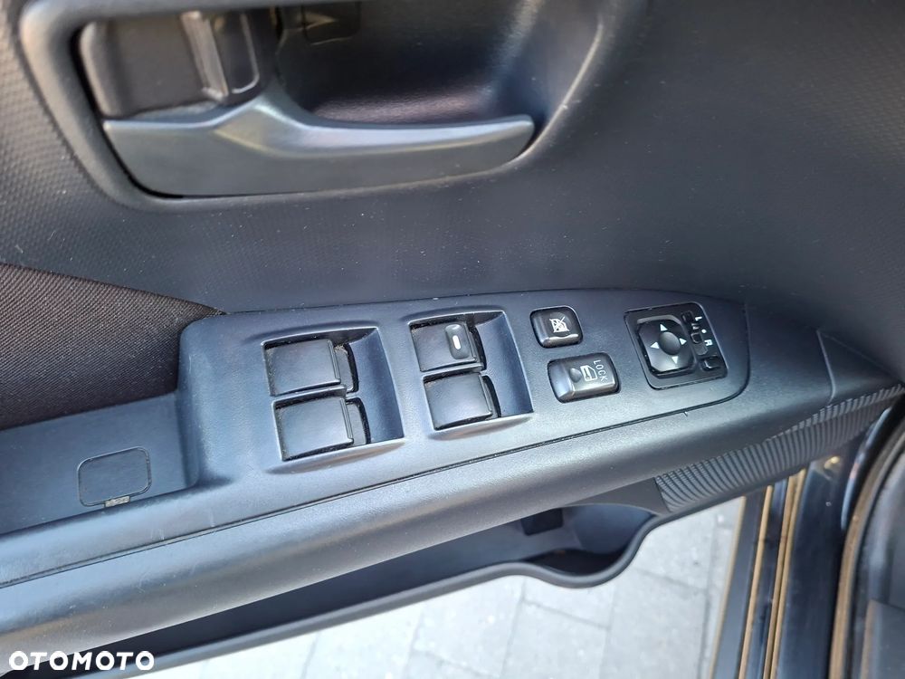 Mitsubishi Outlander 2.0 DI-D 4WD Intense - 8