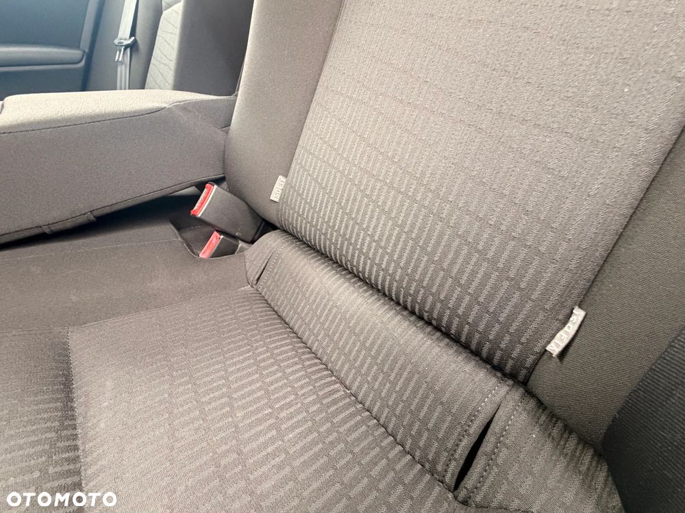 Toyota Avensis 2.0 D-4D Luna - 16