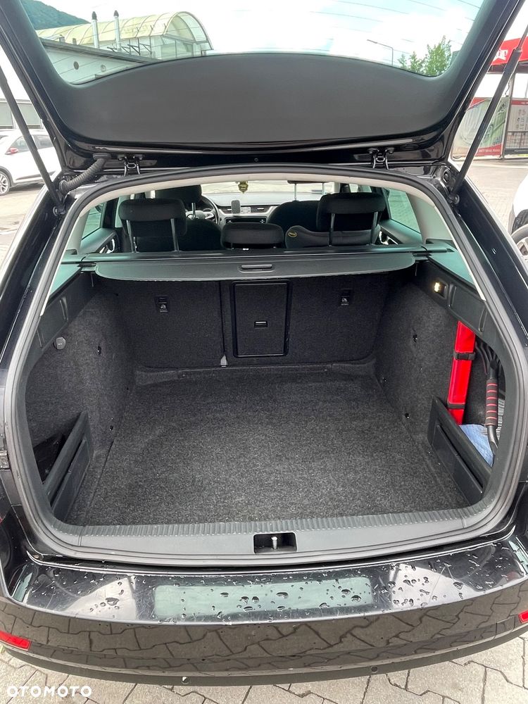 Skoda Octavia 1.4 TSI Ambition DSG - 22