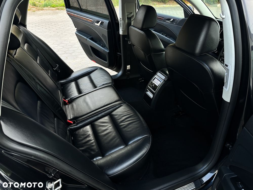 Skoda Superb 2.0 TDI DSG Exclusive - 23