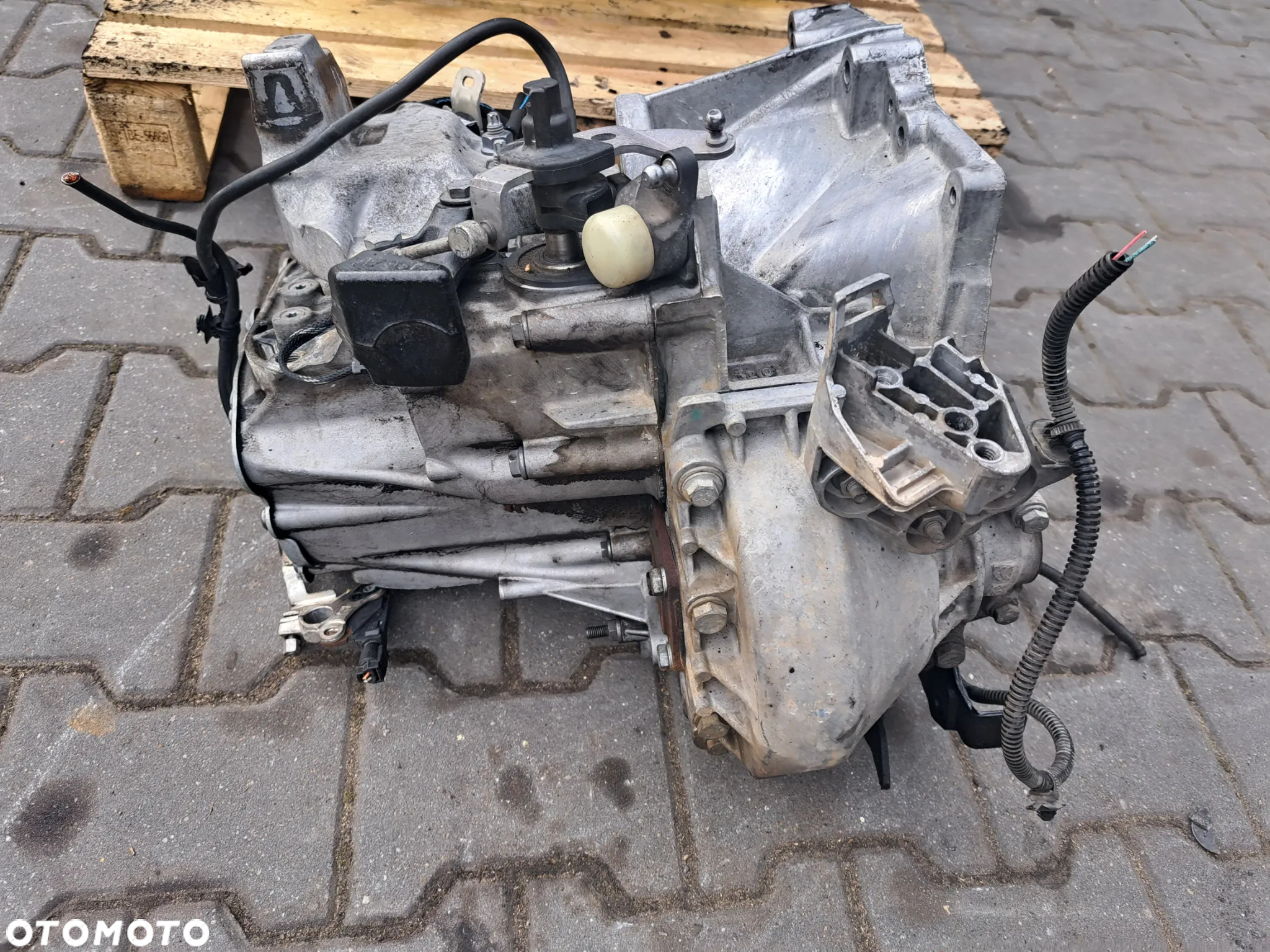 Peugeot 308 T9 skrzynia biegów 20mb41 1.6 bhdi c4 picasso II - 3