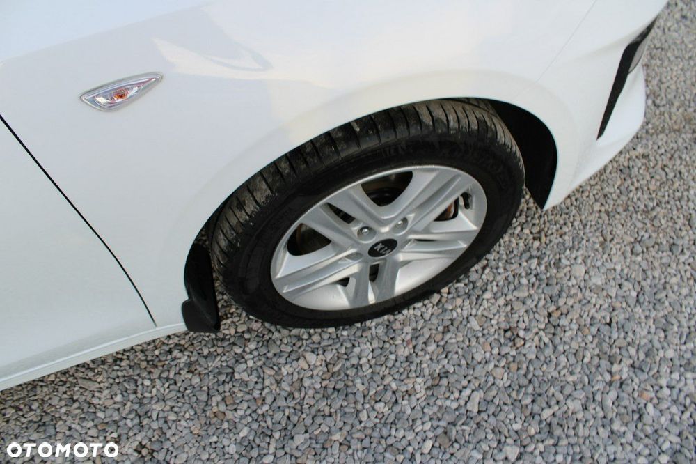 Kia Ceed - 31