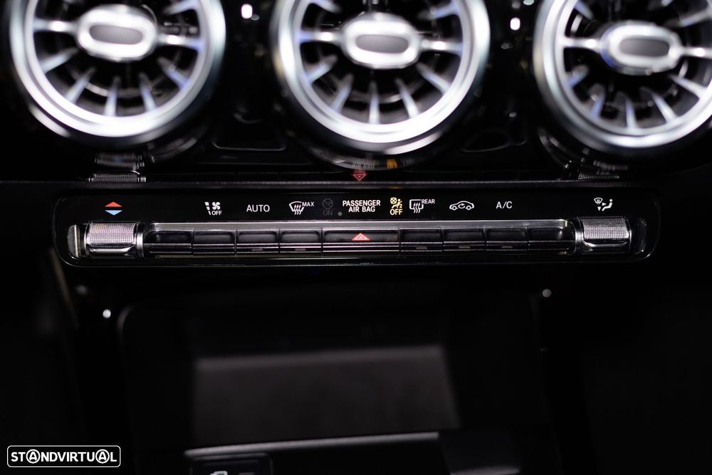 Mercedes-Benz A 180 Limousine d Progressive Aut. - 35