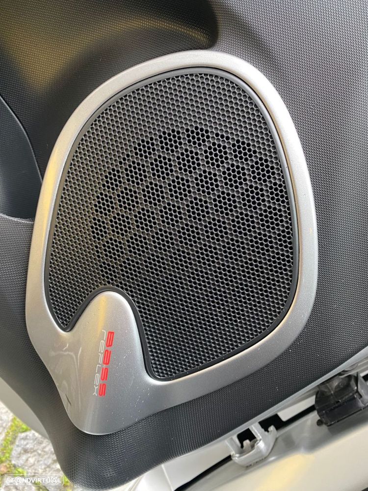 Renault Clio Sport Tourer TCe 120 EDC GT - 30